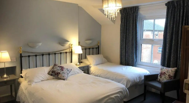 Семейный номер Standard Newton House Oxford