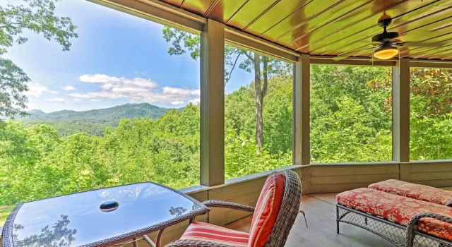 Mountain View Home: Hike, Raft, Golf + More!, 预订 酒店 布赖森城 Great Smoky Mountains