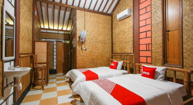 OYO 1725 Banyu Asem Residence