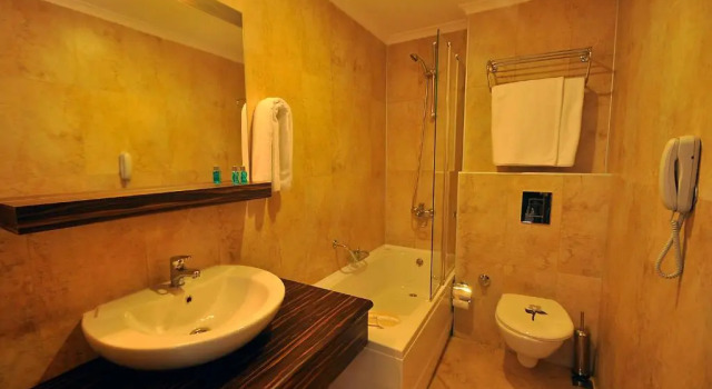 Трёхместный номер Standard Sunny Hill Alya Hotel