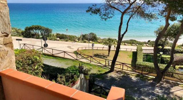 Коттедж с 2 комнатами с видом на море Casa Turchese, Sea View Beachfront SouthSardiniaHolidays