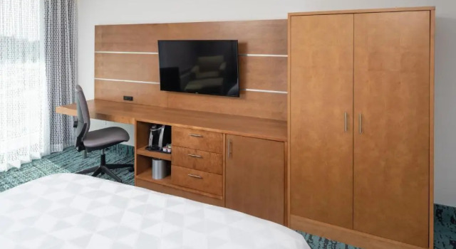 Двухместный номер Standard DoubleTree by Hilton Miami North I-95