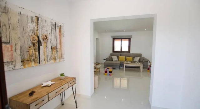 Villa Mediterranea for 10 , new luxury Villa ., Rezerwuj Willa Hotele w Majorka z parkingiem, Parking