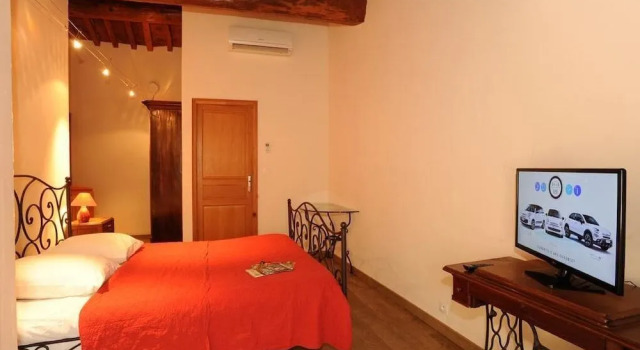 Domaine de Nidolères, Book Hotel Hoteller i Pyrénées-Orientales med parkering, Parkering