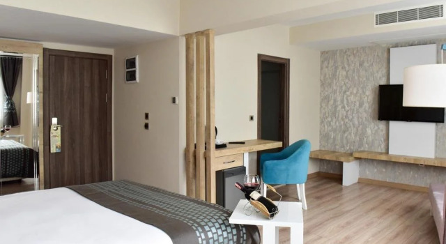 Otel Ağaoğlu, Varaa Hotelli Usak Turkin aigeialainen alue