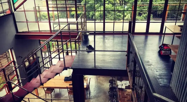(Sub)urban retreat, Забронировать Отель Отели Йоханнесбург с парковкой, рядом с Deutsche Internationale Schule Johannesburg, Парковка