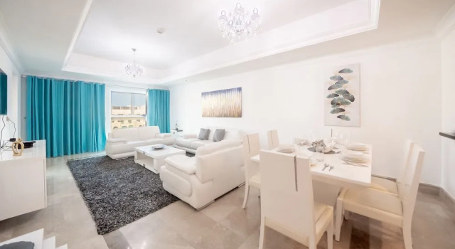 Апартаменты Standard Stylish Urban 1BR Gem in Fairmont-90AB2