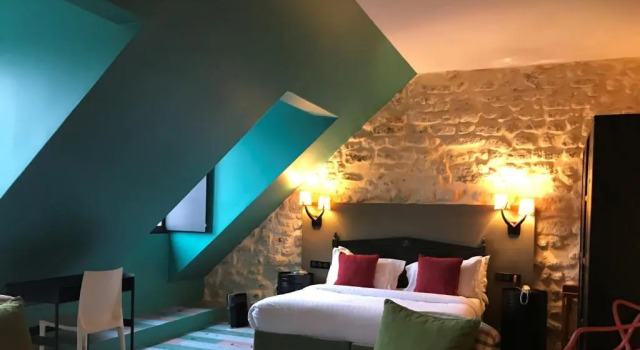 Люкс с видом на город Hôtel Aubépine