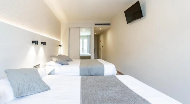 Трёхместный номер Superior с красивым видом из окна Hotel Atlántico Vigo