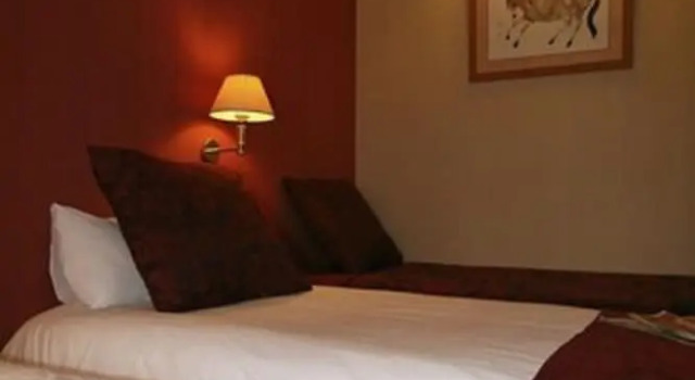Четырёхместный семейный номер Standard Logis Hotel NIMOTEL