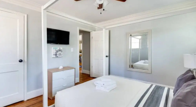 Номер Standard Light & Airy Family Home