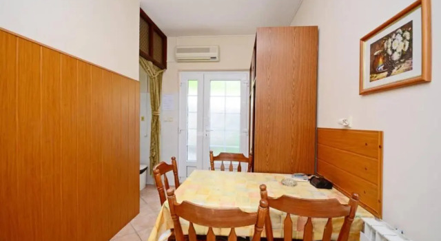 ADRIATIC Ap 4, Prenota Hotel Arbe 