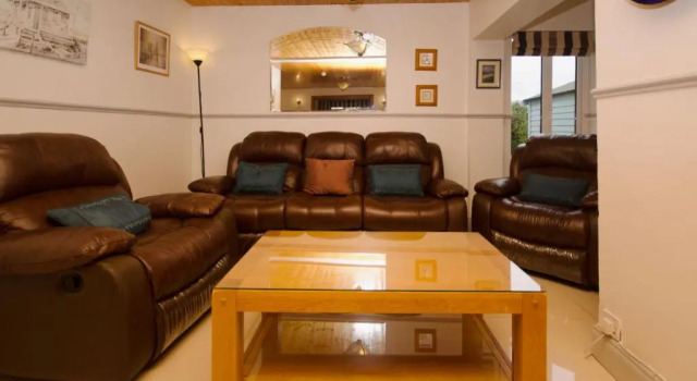 Property 374 - Ballyconneely, Boek Hotel Ballyconneely Connemara