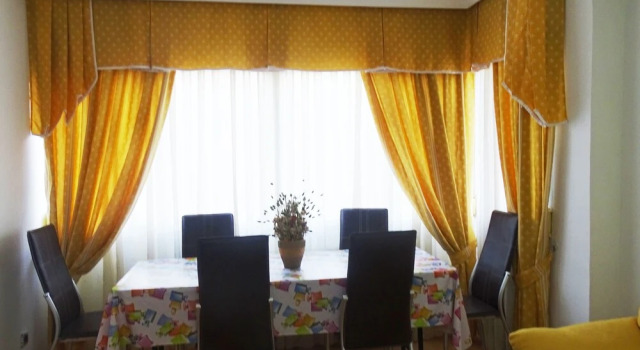 Apartamentos Ninamar, Забронировать Апартаменты/квартира Отели Алькала-де-Энарес с парковкой, рядом с Культурный центр Entrevista, Парковка