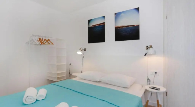 Апартаменты с балконом Apartments and Rooms Stone House