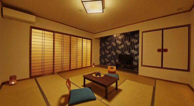 Номер Standard Ooedo Onsen Monogatari Premium Seiunkaku