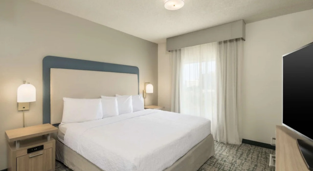 Люкс c 1 комнатой Homewood Suites Miami Airport/Blue Lagoon