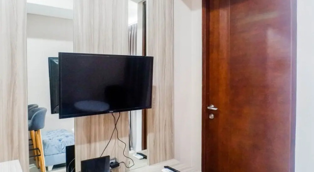 Strategic 2Br Apartment Connected to Marvell City Mall at The Linden