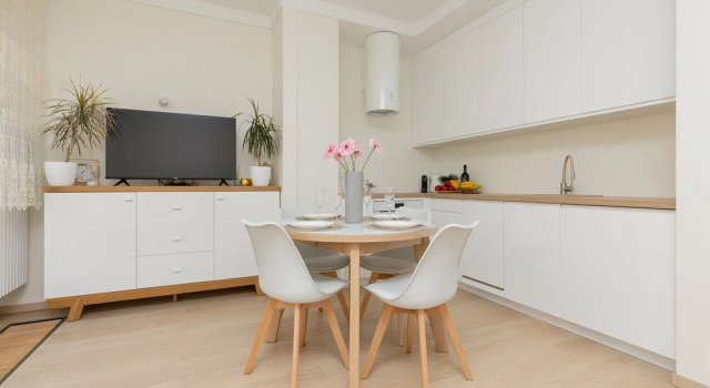 Warsaw Apartment Home Office by Renters, Prenota Appartamento Varsavia Masovia
