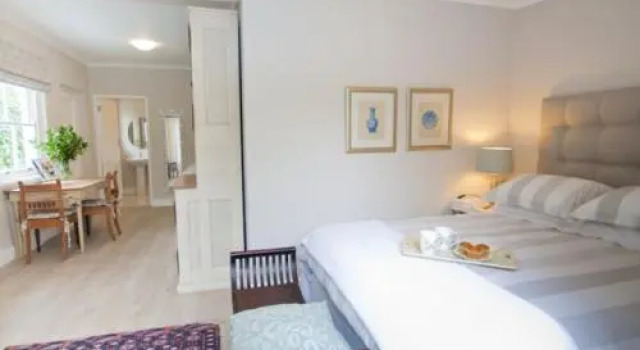 Wedgwood Cottage, Забронировать Дом для отпуска Коттеджи Константия, рядом с Constantia Village, Коттедж