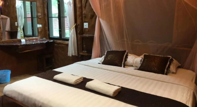 Вилла с 2 комнатами Saiyok River House