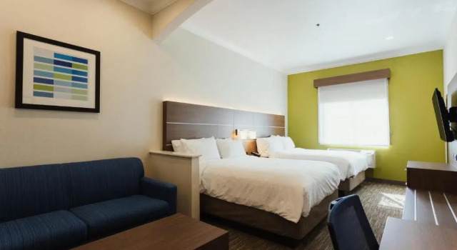 Двухместный люкс Holiday Inn Express Davis-University Area by IHG