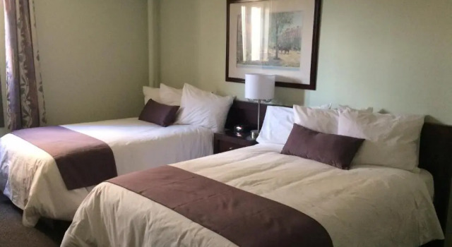 Четырёхместный номер Standard Auberge Centre Ville