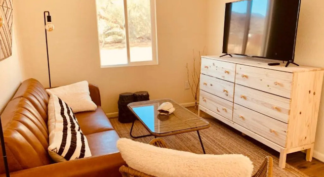 Casa Agave: Comfy Joshua Tree Cottage With Free Breakfast Bar