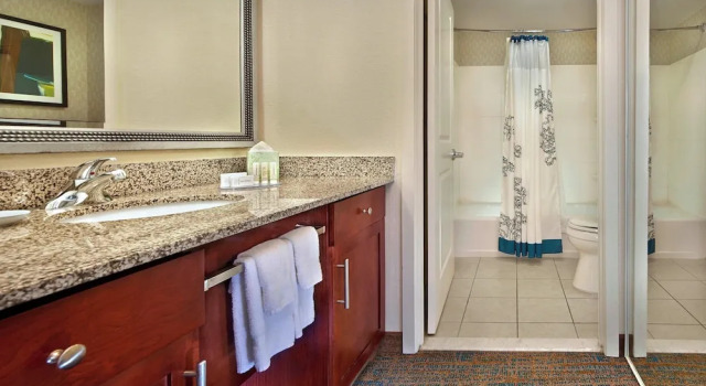 Люкс Residence Inn by Marriott Waldorf