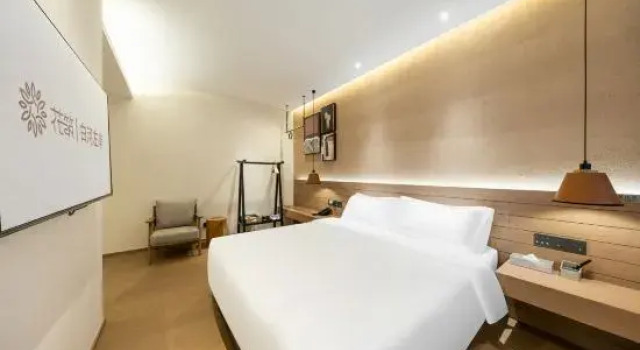 Люкс Deluxe с 3 комнатами Floral Hotel Changbaishan Baihe Left Bank