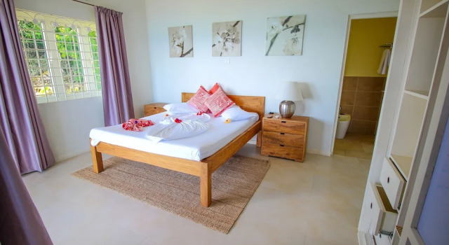 3 makuuhuonetta Kuuden hengen Villa Kaz Bulinger