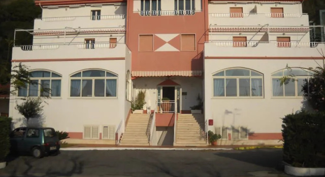 Hotel Zilema, Book Hotel  