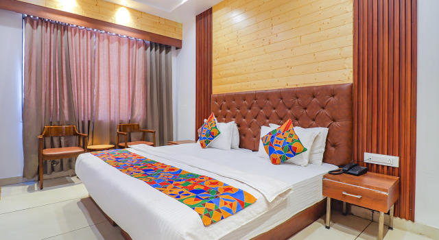 Номер Premium FabHotel Grand Arya
