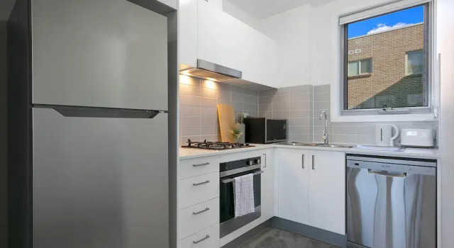 Wentworthville 2 Bedrooms Apartment with Free Parking by KozyGuru