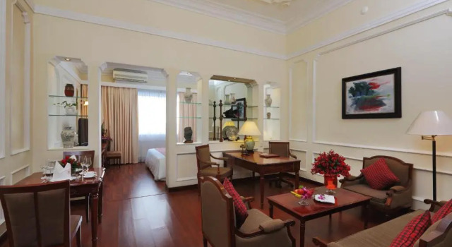 Люкс Royal Hotel Saigon