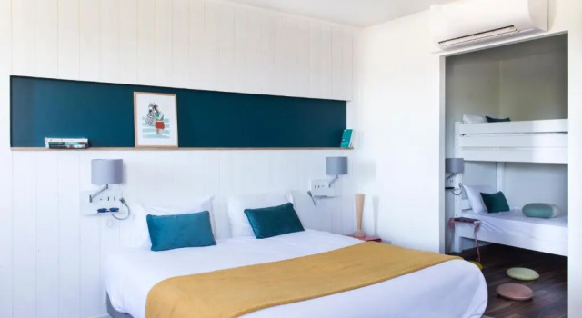 Семейный номер Standard Logis Hôtel LAir Marin