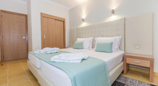 Albufeira Sol Hotel & Spa, Boek Resort Hotels in Albufeira met parkeren, Parkeren