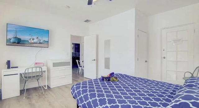 South Beach 2BR Condo Walk to Beach, Забронировать Апартаменты/квартира Апартаменты Майами-Бич, рядом с Музей Волфсониан — Международный университет Флориды, Апартаменты/квартира