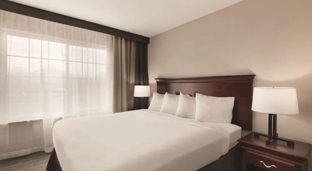 Люкс c 1 комнатой Garner Hotel Madison - Huntsville Airport by IHG