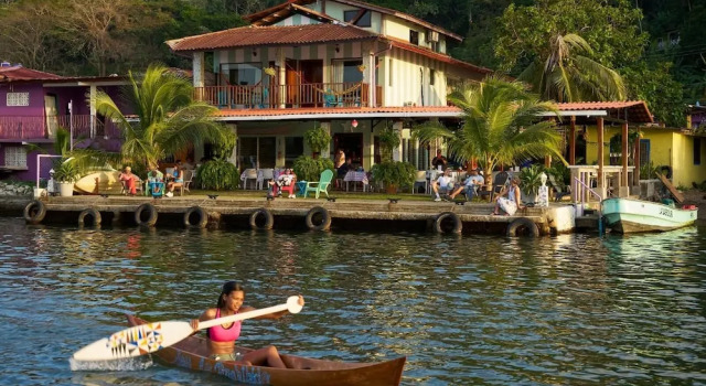 Двухместный номер Standard с балконом и с видом на залив Casa Congo & El Palenque - Casa Rayo Verde - Restaurante - Galeria de arte