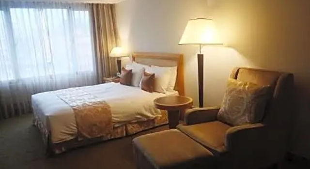 Номер Deluxe Golden China Hotel