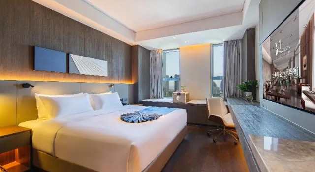 Люкс Executive Madison Hotel Qingdao West Coast City Balcony