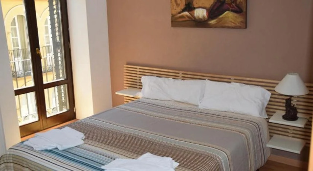 Apartamentos Zaragoza Coso, Забронировать Апартаменты/квартира Отели Сарагосы с парковкой, рядом с Парафия Сан-Мигель-де-лос-Наваррос, Парковка