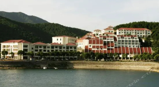宁波九龙山庄, Prenota Hotel Hotel a Ningbo con piscina, Piscina