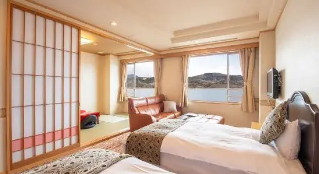 Люкс с видом на озеро Fuji Matsuzono Hotel