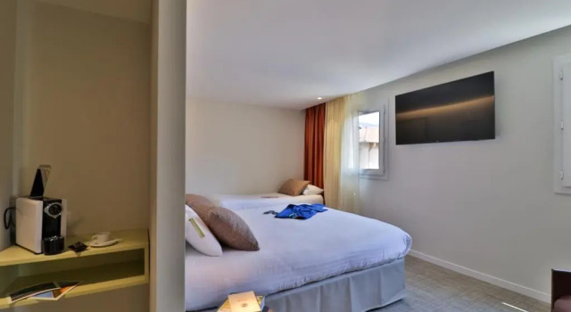 Семейный номер Privilege Hotel du Pin Nice Port by Soniho