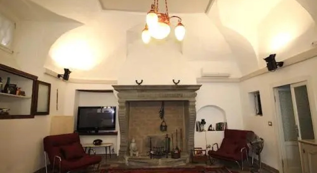 Historic house by the lake La Renée Casa Vacanza, Book Apartment Hotels in Predore with Parking, Parking