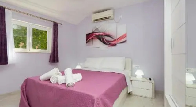Apartments Kolorina