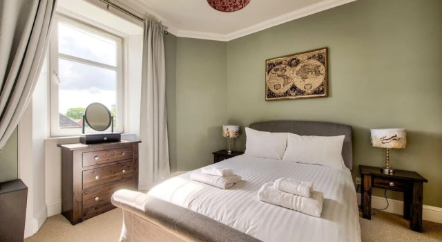 Lovely 1 Bedroom Flat Close to City Centre + Free On-street Parking, Prenota Hotel Hotel a Midlothian con parcheggio, Parcheggio