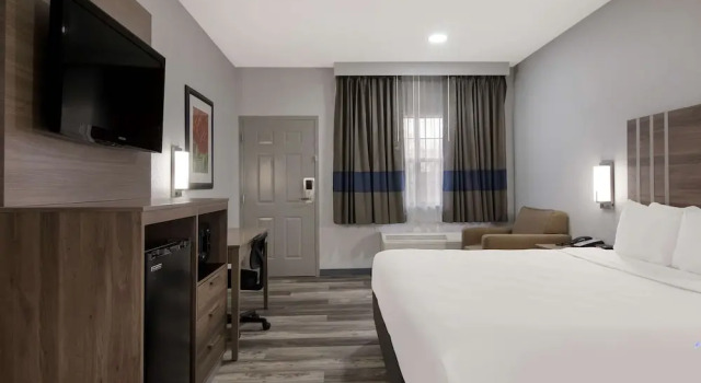 Двухместный номер Standard с балконом Quality Inn near Casinos and Convention Center